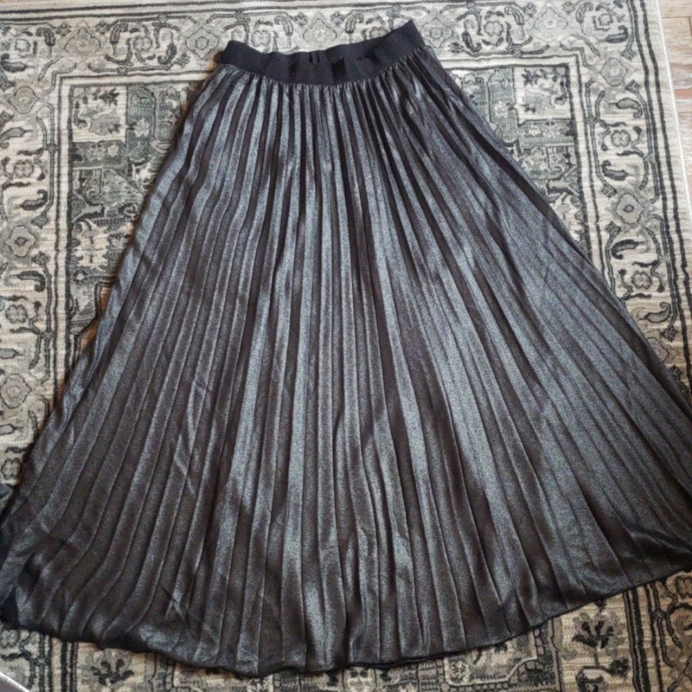 H&M Hoilday skirt